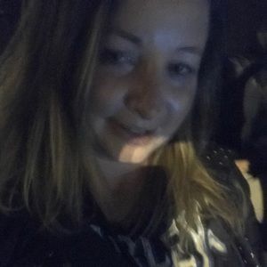 Meet your Posher, Laurie